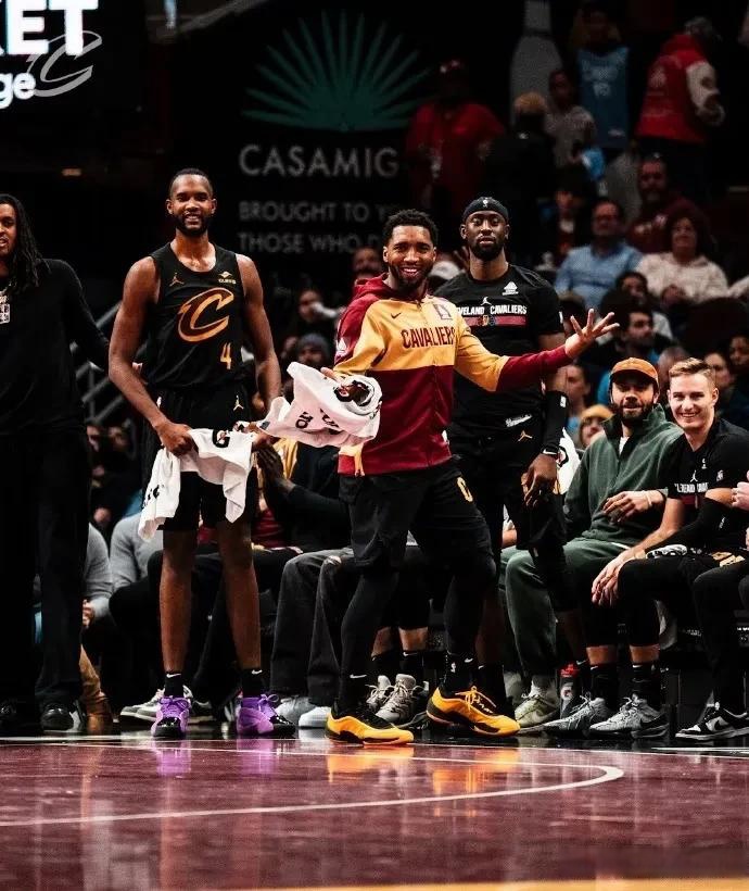 开云体育入口-南特主帅沙菲万发布比赛前战术计划，球队追求全队配合的简单介绍