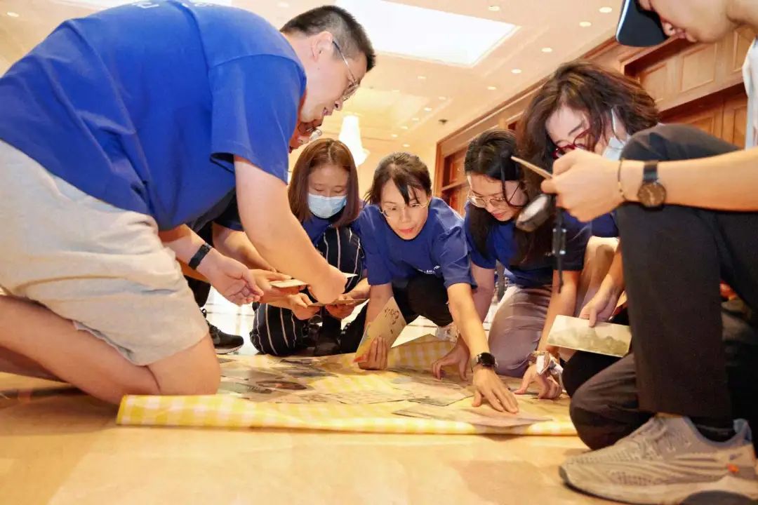 开云官网-关于精神鼓舞：球队团结协作，冲出困局取得成功的信息