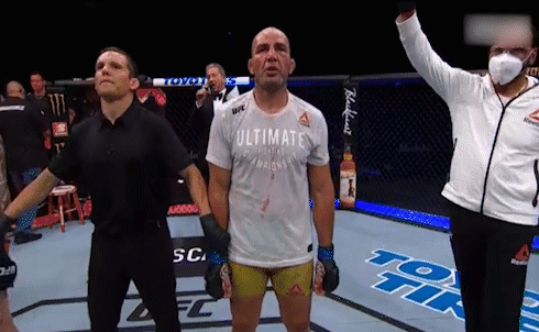 包含老将发威,带领球队赢得决赛入场券的词条 包含老将发威,带领球队赢得决赛入场券的词条