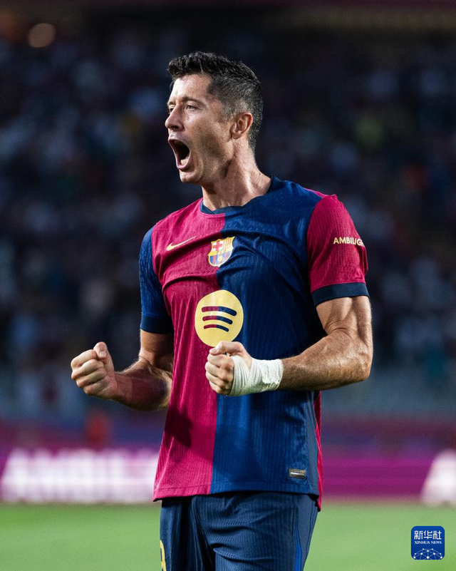巴塞罗那球星受伤退出赛场，影响球队战术调整