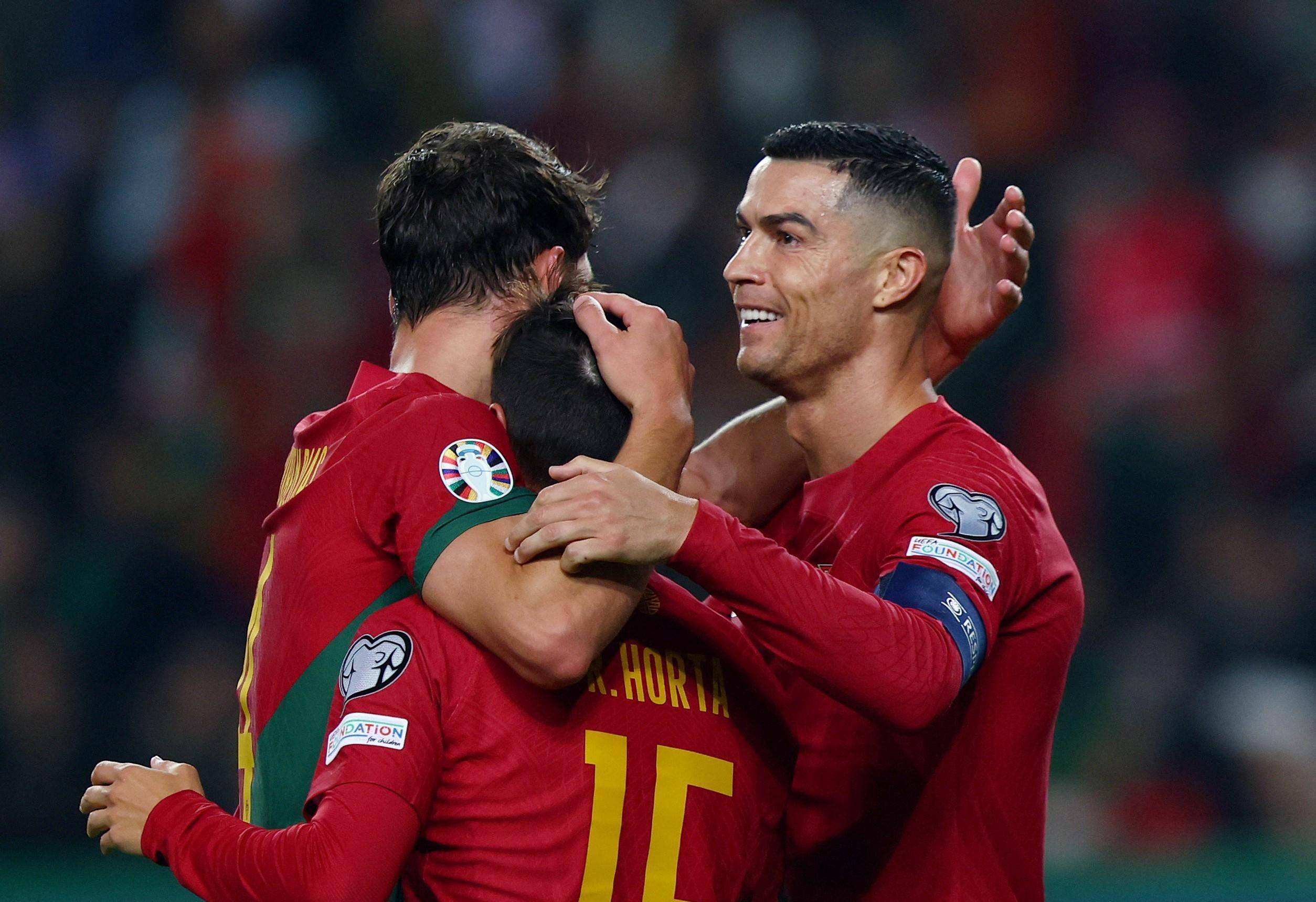 法国豪取四连胜,晋级欧洲杯半决赛 法国豪取四连胜,晋级欧洲杯半决赛