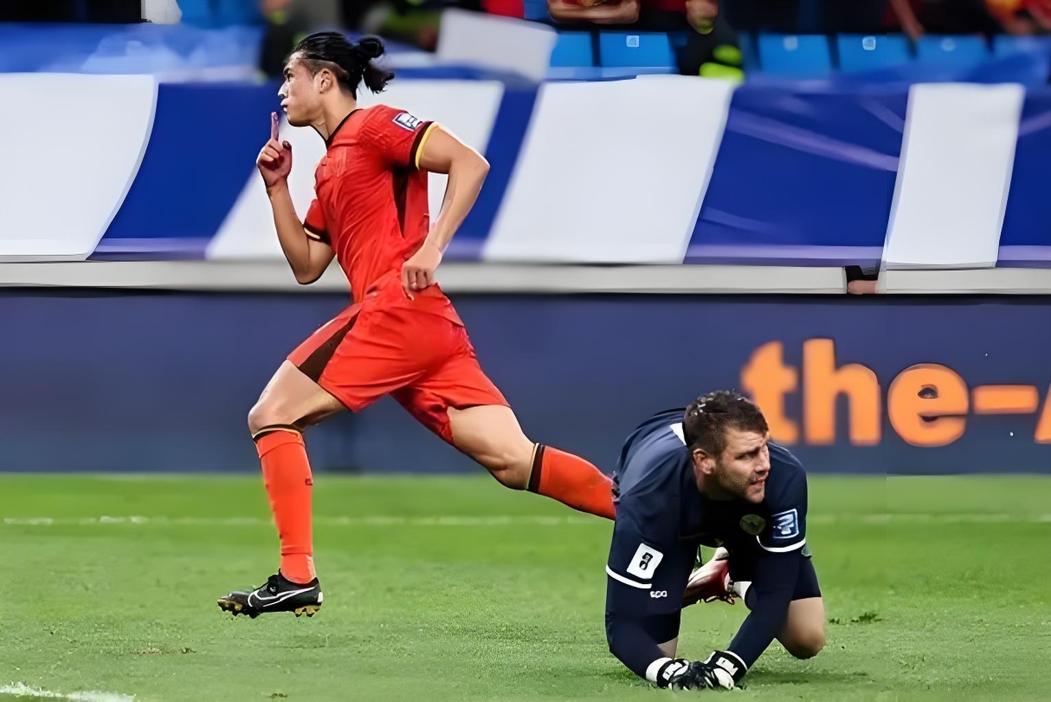 孟加拉女足拼尽全力，斗志昂扬的简单介绍