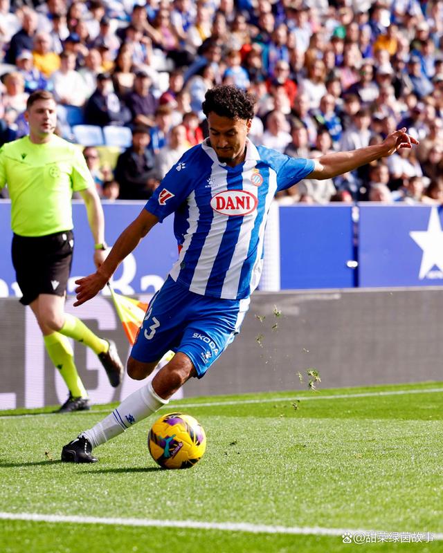 比利亚雷亚尔客场战胜埃瓦尔，取得关键胜利的简单介绍