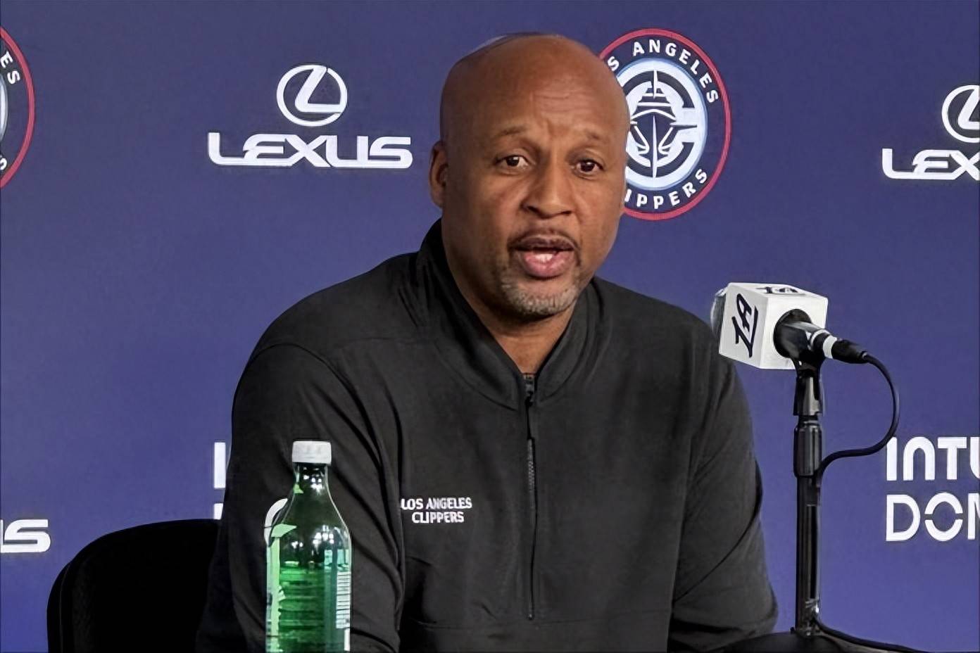 快船稳操胜券胜国王，三连胜走向前列的简单介绍