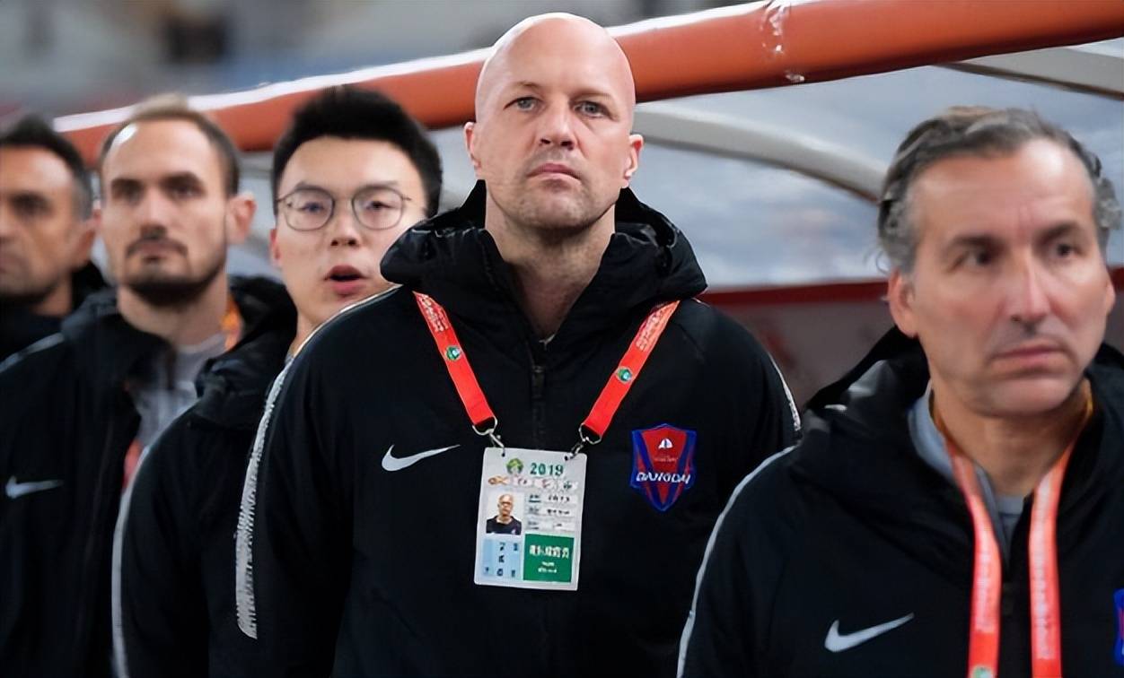 火爆局面!球队主帅积极调整策略 火爆局面!球队主帅积极调整策略