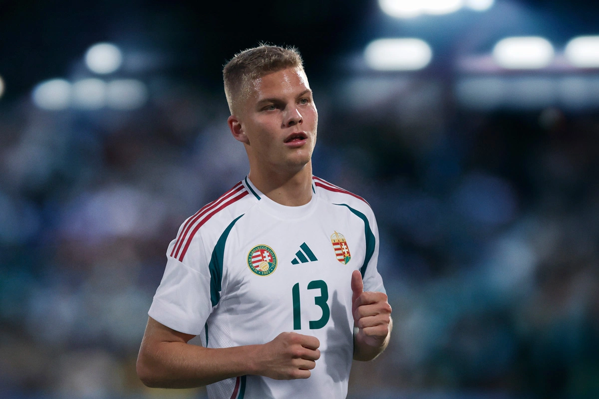 开云体育在线-包含匈牙利队表现不俗，闯入欧洲杯四强的词条