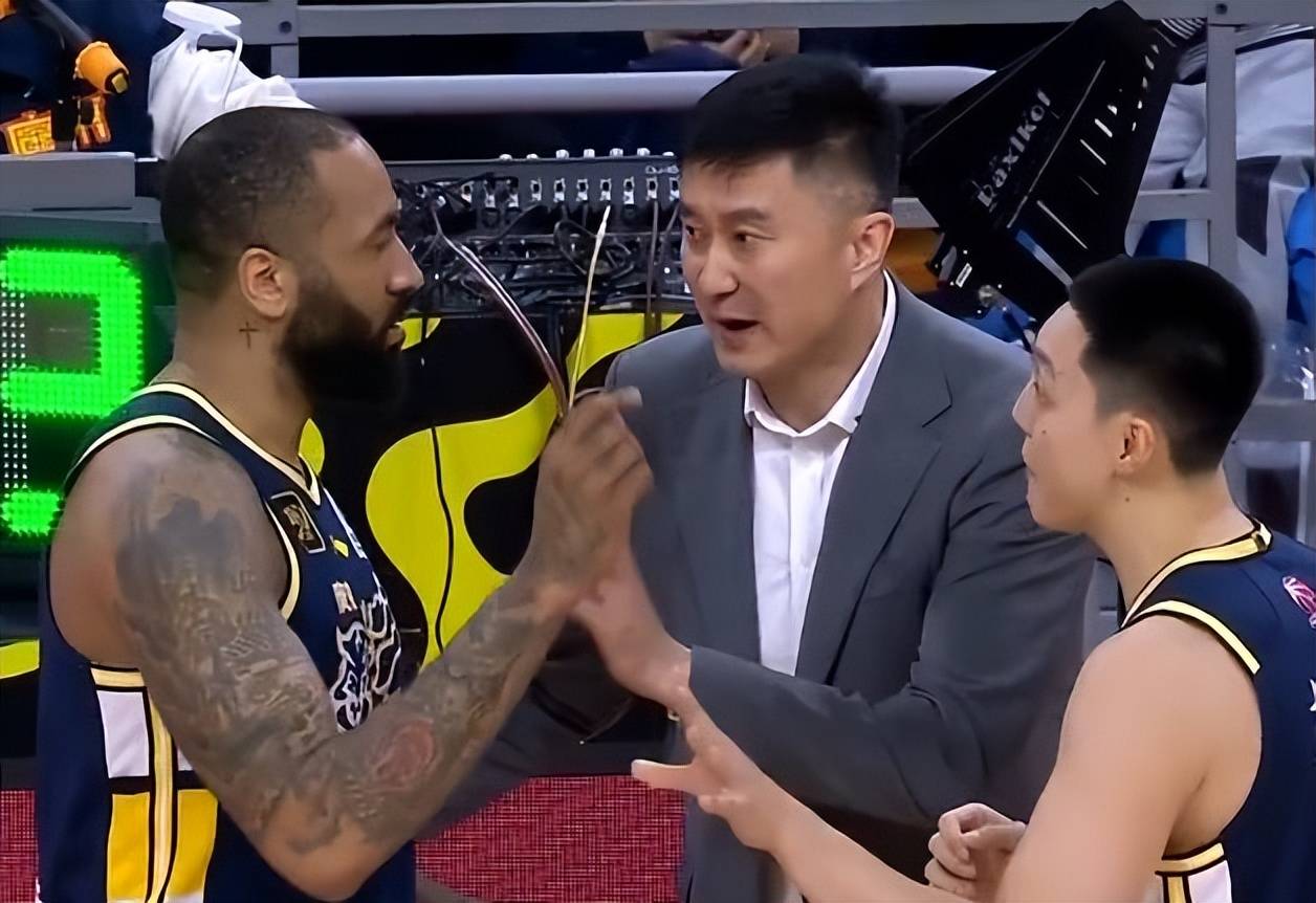 开云体育app-包含广东主帅庆生，全队高效进攻一举夺魁的词条