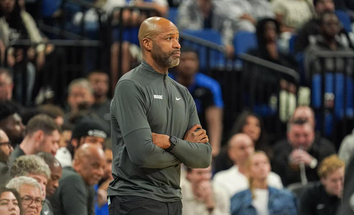 猛龙大胜魔术,东部霸主继续领跑 猛龙大胜魔术,东部霸主继续领跑