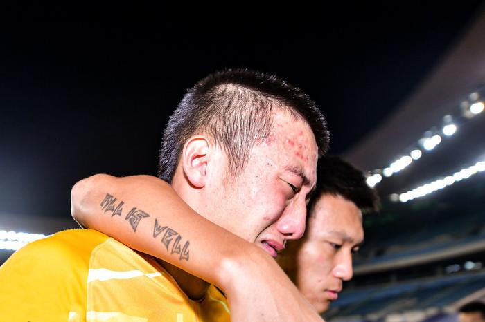 科尔切斯特门将发挥神勇,关键时刻扑救 科尔切斯特门将发挥神勇,关键时刻扑救