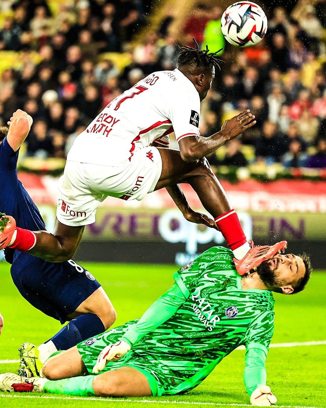 开云体育下载-关于法国足球冠军联赛决赛进行中，胜负悬念难料的信息