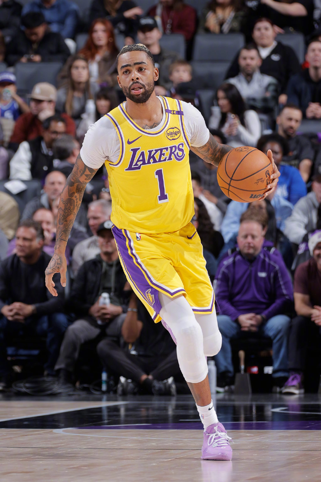 湖人大胜奇才，浓眉爆发成全队得分王