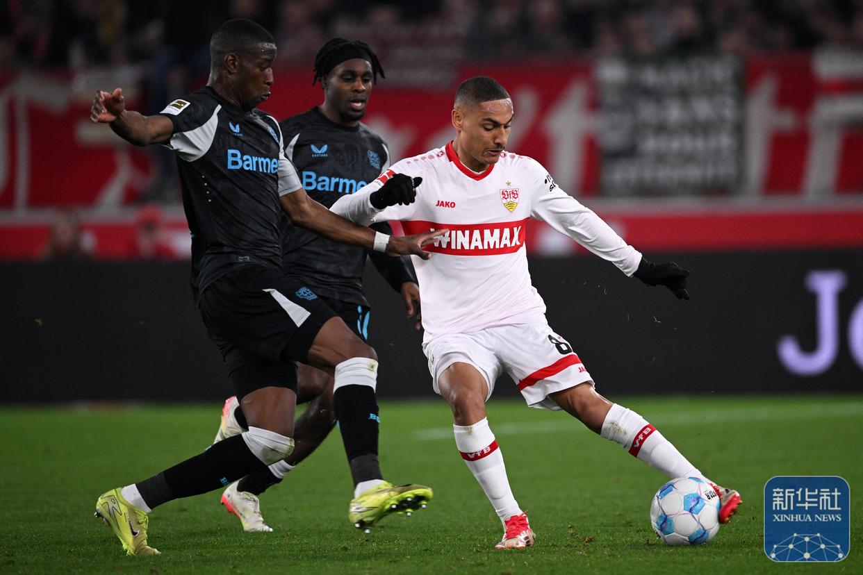 开云平台-汉诺威队成功击败斯图加特队