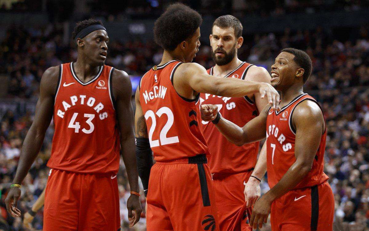 猛龙球队团结一心,夺下连战连胜 猛龙球队团结一心,夺下连战连胜