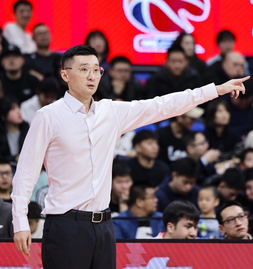 沈阳东亚客场战胜对手，积分追赶领先队伍