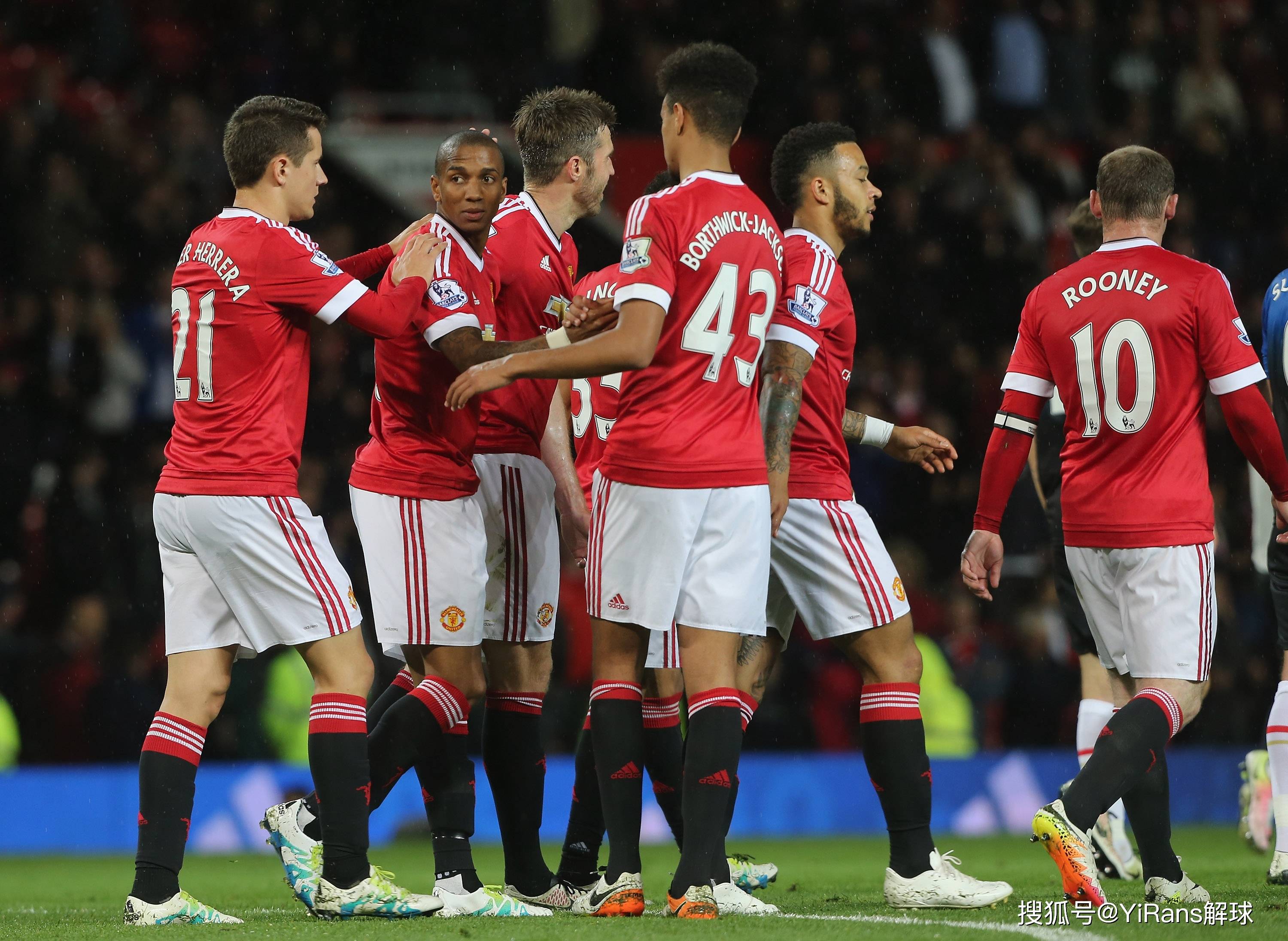 曼联主场告负,欧洲冠军联赛梦想渐行渐远 曼联主场告负,欧洲冠军联赛梦想渐行渐远