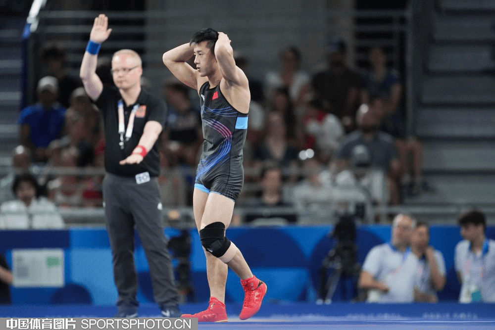 开云APP-美国花样游泳队惊艳亮相，表演华丽夺得金牌