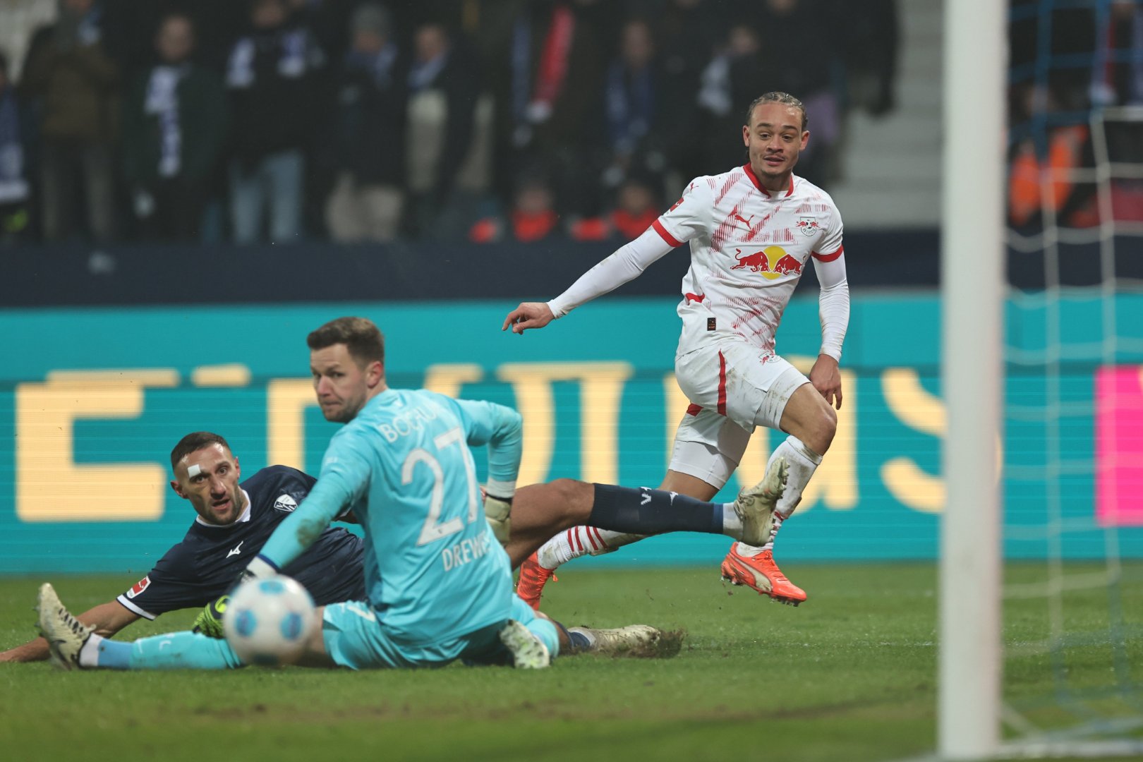 莱比锡红牛客场绝杀,准确保卫联赛首位 莱比锡红牛客场绝杀,准确保卫联赛首位