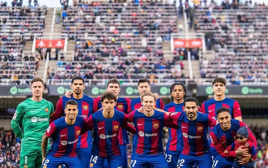 巴萨中场组织稳定，助球队连胜的简单介绍