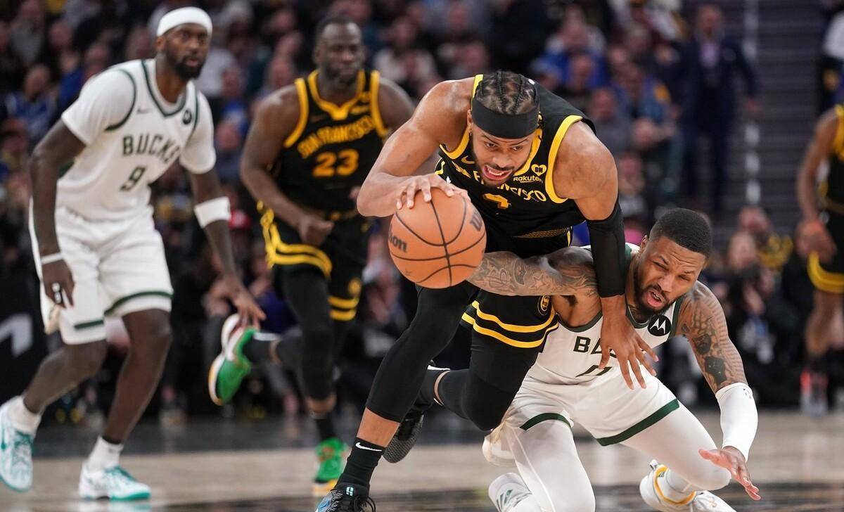 包含雄鹿主教练调整大胜,新战术获得成功的词条 包含雄鹿主教练调整大胜,新战术获得成功的词条