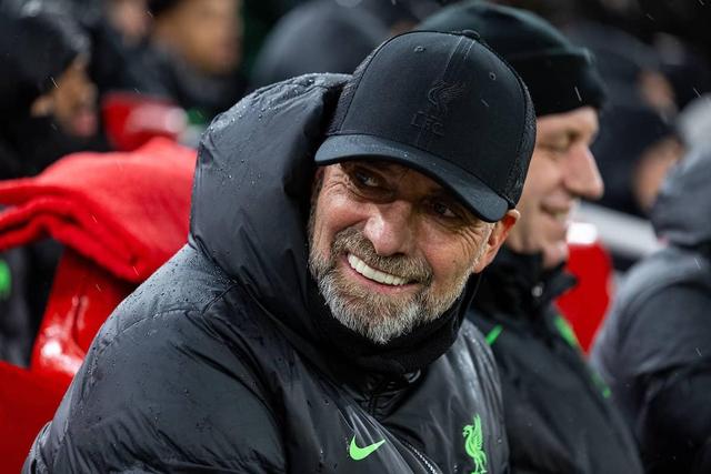 灵活变阵!教练战术调整带领球队取得胜利 灵活变阵!教练战术调整带领球队取得胜利