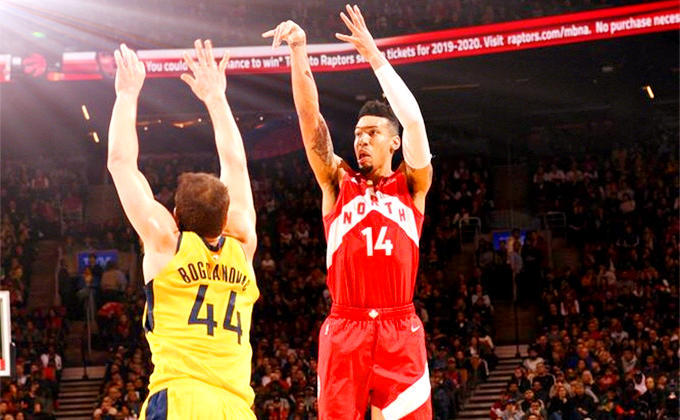 黄蜂队连续击败劲敌,向季后赛进发 黄蜂队连续击败劲敌,向季后赛进发