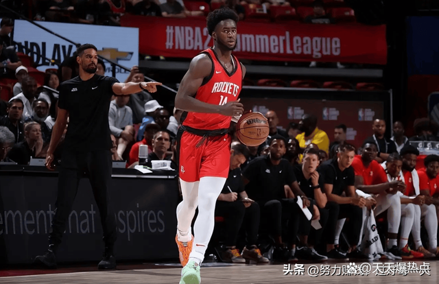 火箭队送走主力球员，球队陷入困境