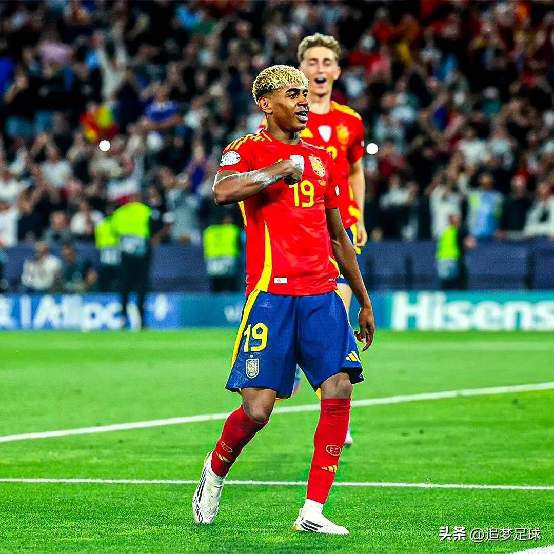 比利时大胜乌克兰，成功晋级欧国联半决赛