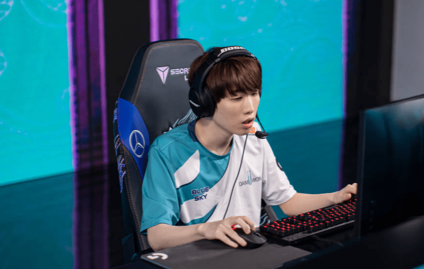 NS险胜DRX,BDD拿下关键大龙激烈交锋全球总决赛,引爆全场热议 NS险胜DRX,BDD拿下关键大龙激烈交锋全球总决赛,引爆全场热议