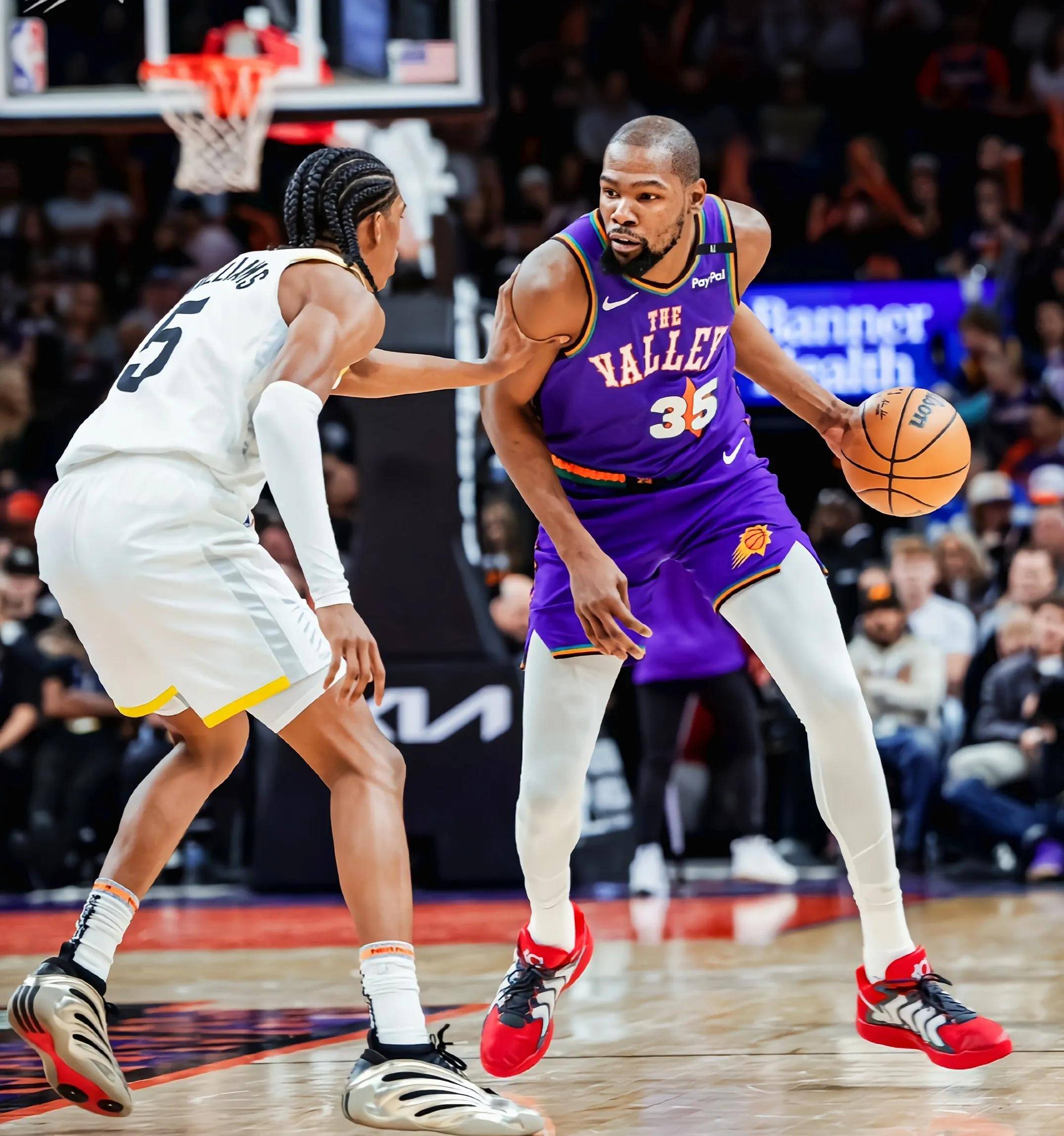 太阳队再胜爵士队,稳坐西部第一 太阳队再胜爵士队,稳坐西部第一