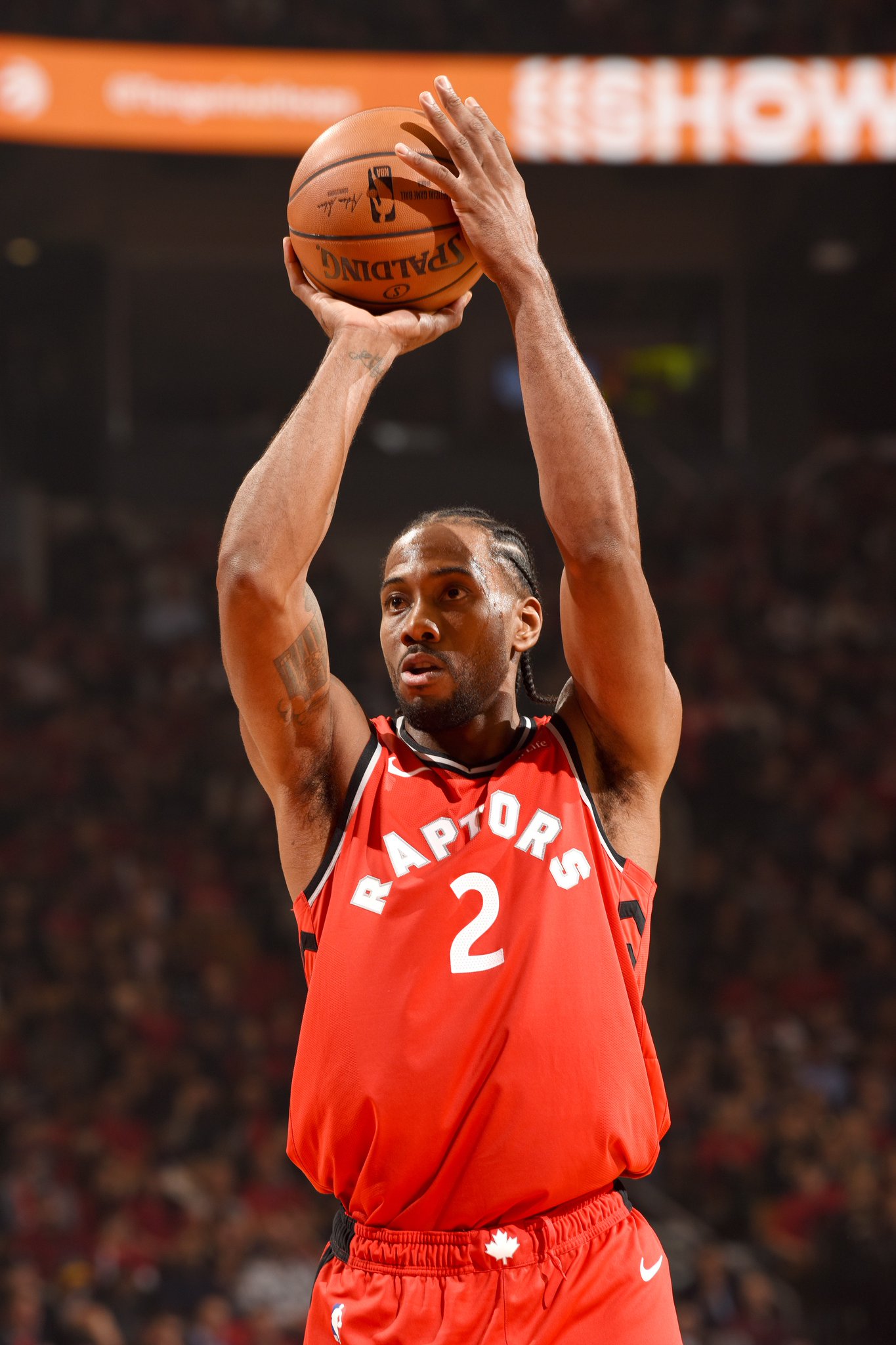 关于猛龙胜勇士，伦纳德砍下35分的信息