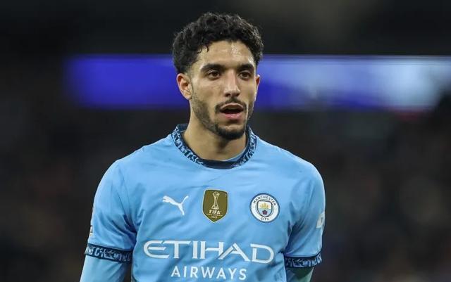 开云体育app-法兰克福外援下赛季恐离队，转会市场传闻