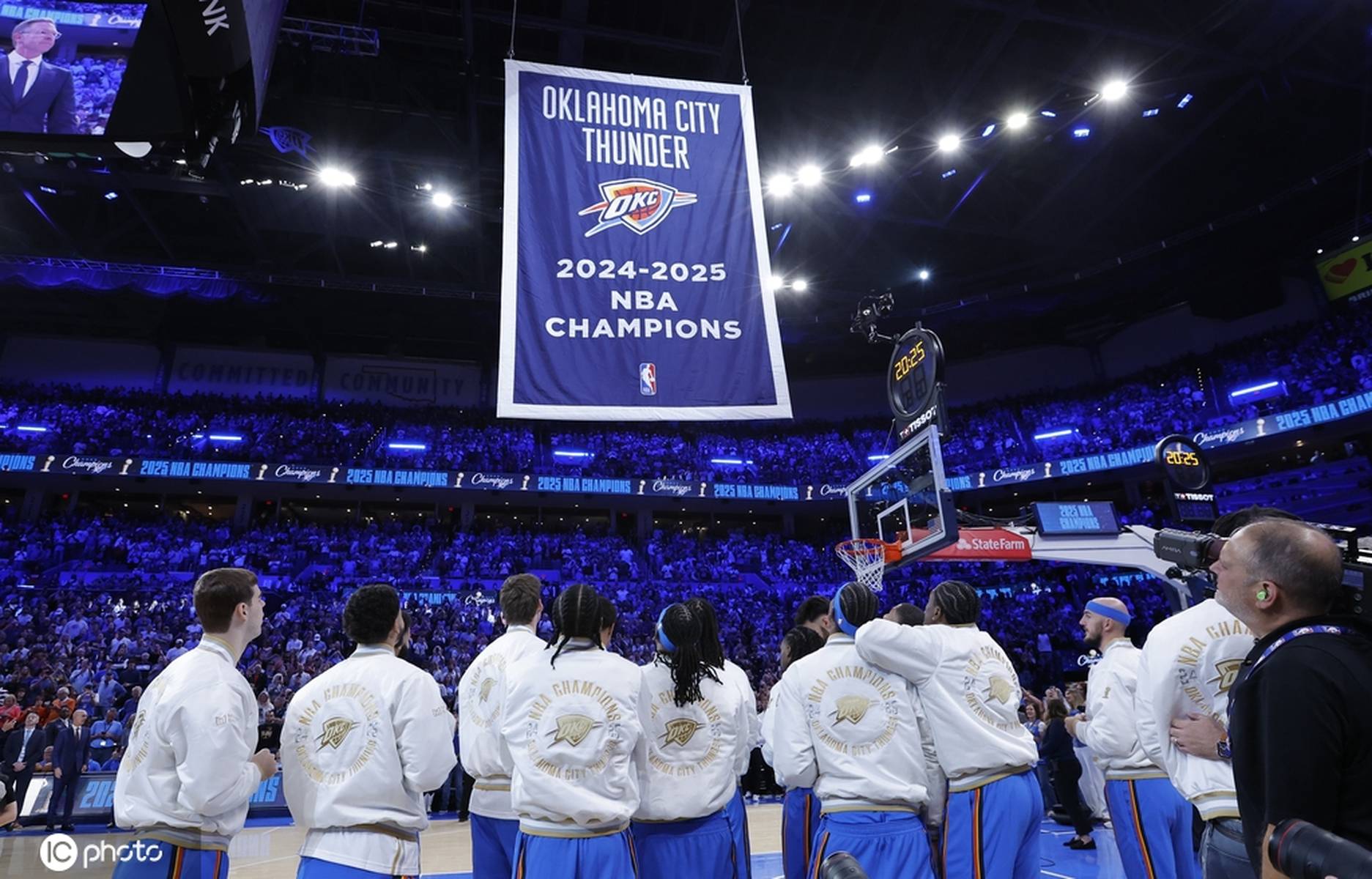 开云体育中国-火箭胜雷霆，系列赛将继续争胜