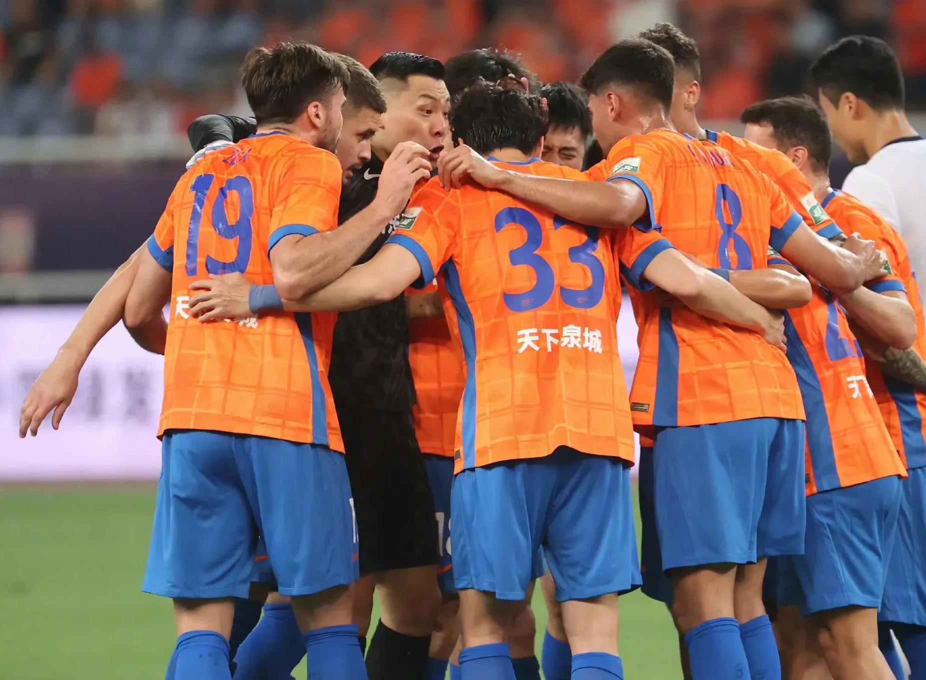 山东队险胜爵士，西亚卡姆带队取胜