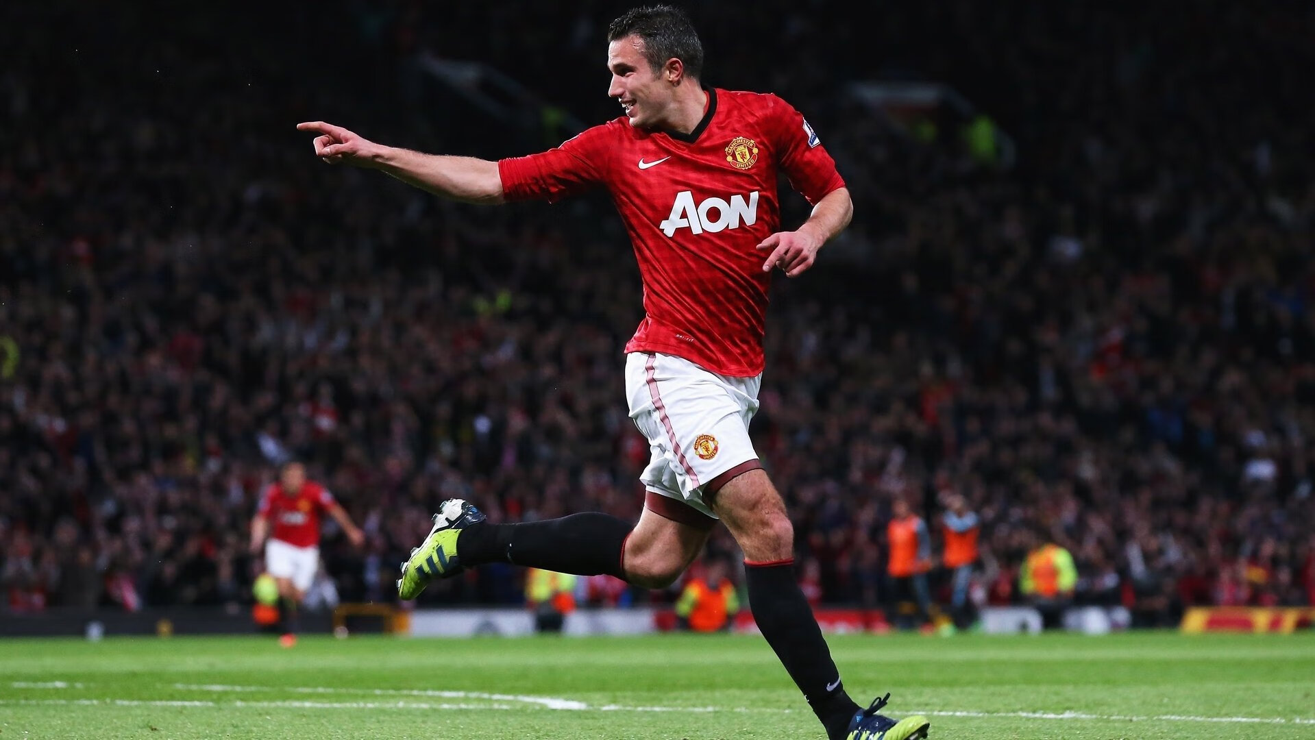 从国家队屠戮到联赛封神，一位苏亚雷斯如何定义两种征服